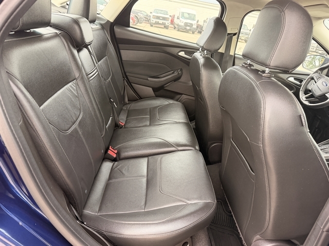 Used 2016 Ford Focus SE with VIN 1FADP3F25GL262876 for sale in Vermillion, SD