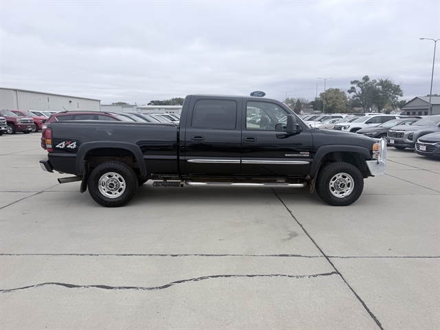 Used 2004 GMC Sierra 2500HD SLT with VIN 1GTHK23124F133875 for sale in Vermillion, SD