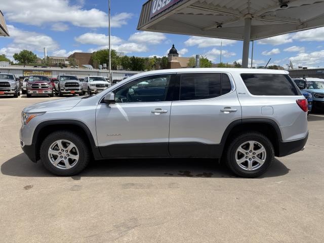 Used 2018 GMC Acadia SLE-1 with VIN 1GKKNRLS0JZ168301 for sale in Pierre, SD