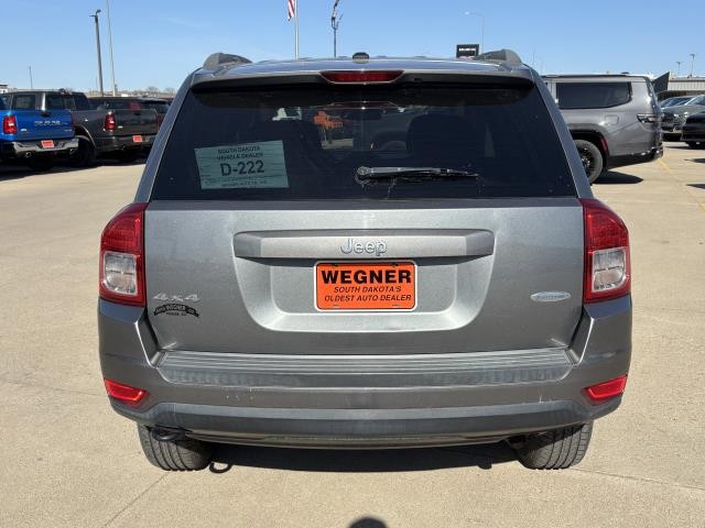 2011 Jeep Compass Latitude - Photo 4