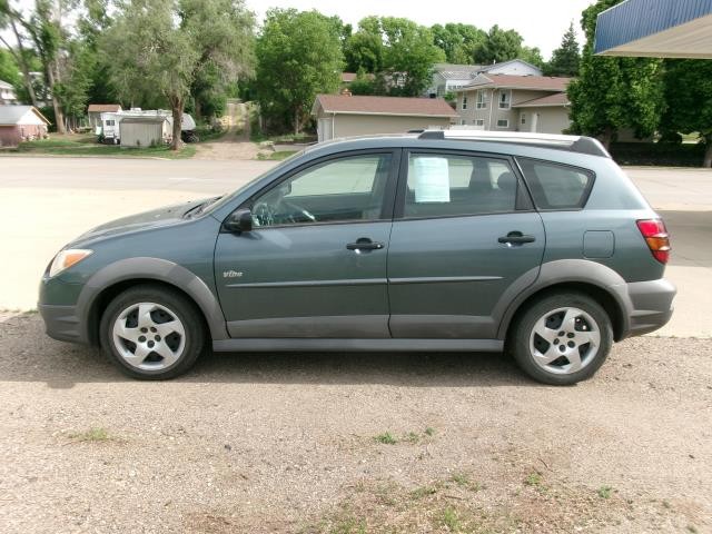 Used 2007 Pontiac Vibe Base with VIN 5Y2SL65817Z413505 for sale in Pierre, SD