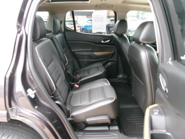 2017 GMC Acadia Denali - Photo 7