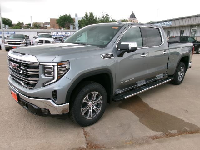 2026 GMC Sierra 4WD Crew Cab Short Box SLT's photo