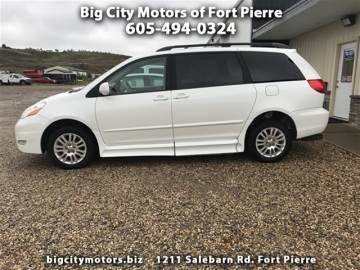 2009 TOYOTA SIENNA