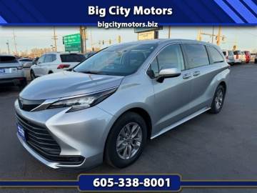 2024 TOYOTA SIENNA