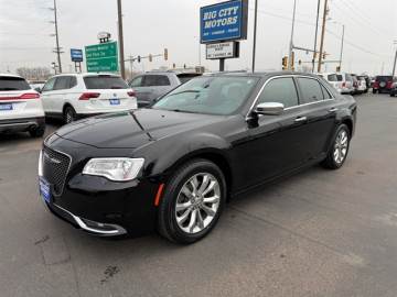 2019 CHRYSLER 300
