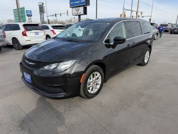 2024 CHRYSLER VOYAGER