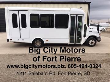 2012 FORD E350 12 PASSENGER + WCHR SEATING BUS