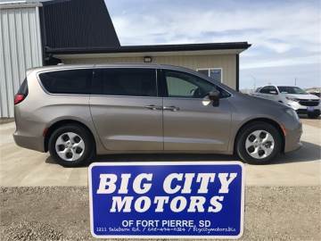 2017 CHRYSLER PACIFICA