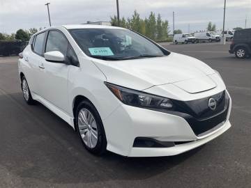 2025 NISSAN LEAF