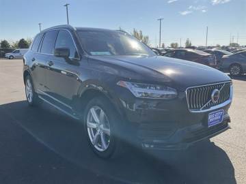 2022 VOLVO XC90