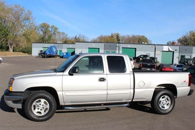 2004 Chevrolet Silverado 1500 LT photo 6