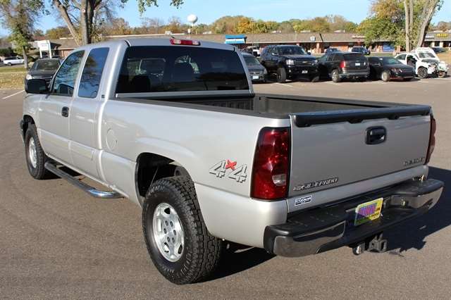 2004 Chevrolet Silverado 1500 LT photo 14