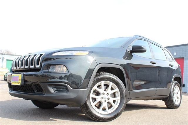 2016 Jeep Cherokee Sport