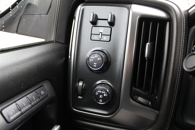 2016 Chevrolet Silverado 1500 LTZ - Photo 24