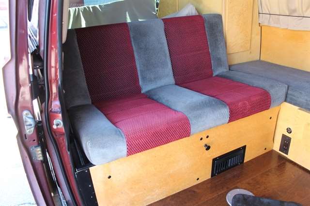 1990 Volkswagen Vanagon - Photo 34