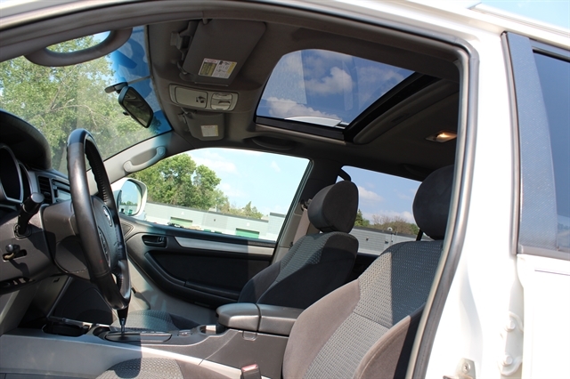 2004 Toyota 4Runner Sport - Photo 9