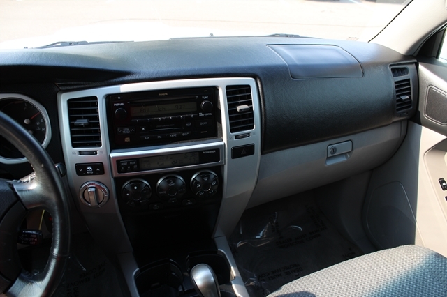 2004 Toyota 4Runner Sport - Photo 10