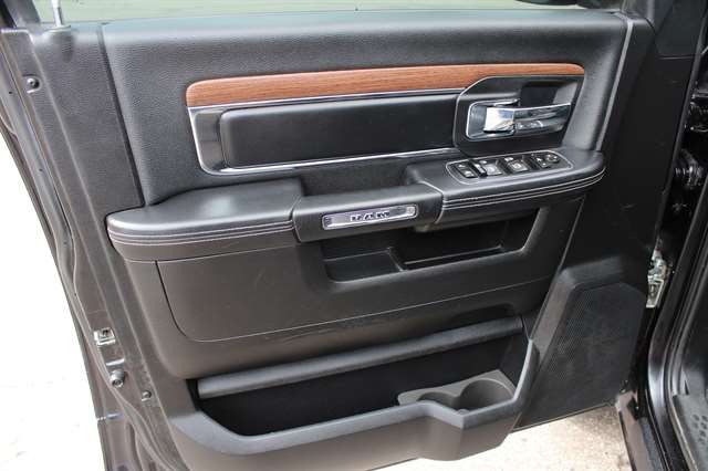 2016 RAM Ram 1500 Pickup Laramie - Photo 7
