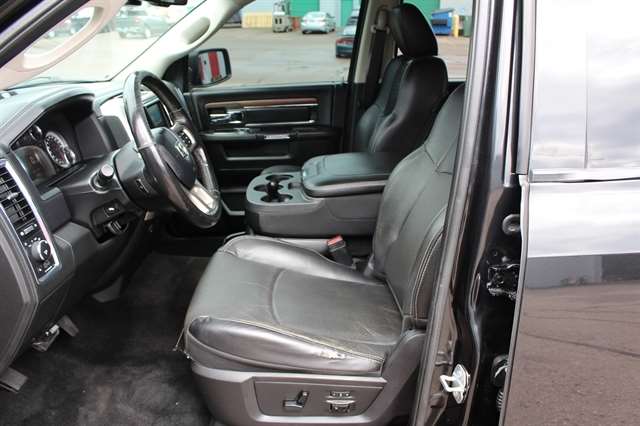 2016 RAM Ram 1500 Pickup Laramie - Photo 8