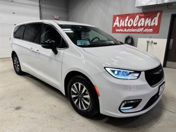 2024 Chrysler Pacifica