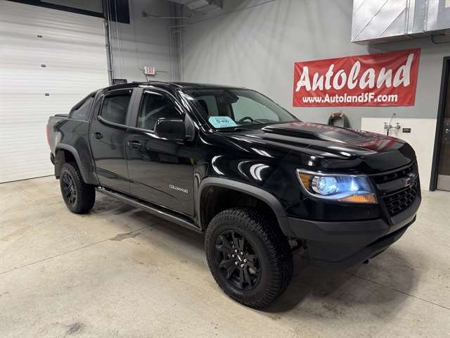 2021 GMC Canyon AT4 4WD Crew Cab Short Box's photo