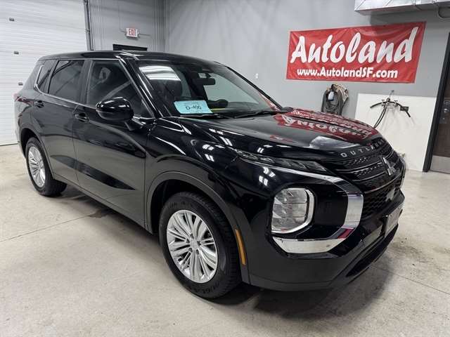 2023 Mitsubishi Outlander ES S-AWC's photo
