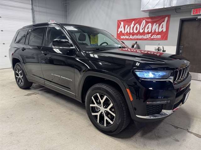 2021 Jeep Grand Cherokee L Overland's photo