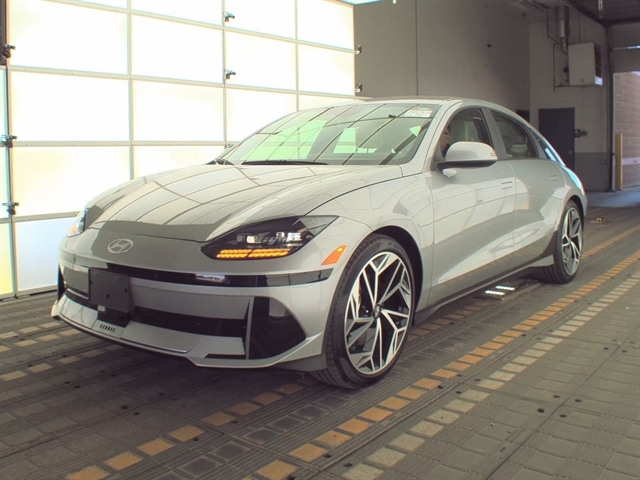 2025 Hyundai Ioniq 6 SEL AWD's photo
