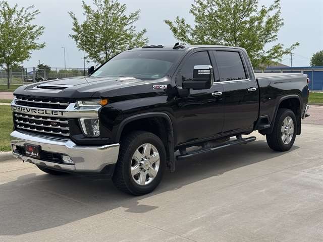 2022 Chevrolet Silverado HD LTZ 4WD Crew Cab Standard Box's photo