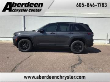 2024 JEEP GRAND CHEROKEE