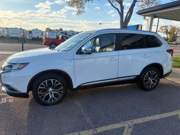 2016 MITSUBISHI OUTLANDER