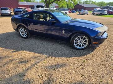 2011 FORD MUSTANG