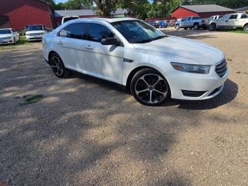 2016 FORD TAURUS