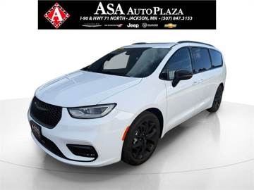 2025 CHRYSLER PACIFICA