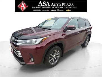 2017 TOYOTA HIGHLANDER