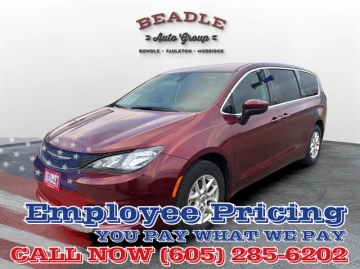 2022 CHRYSLER VOYAGER