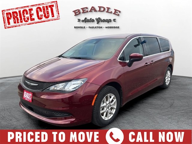 2022 Chrysler Voyager