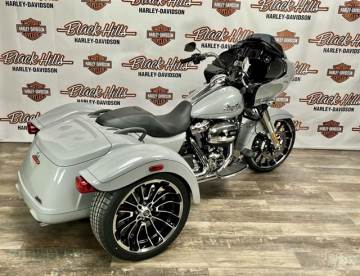 2024 HARLEY-DAVIDSON® FLTRT - ROAD GLIDE® 3