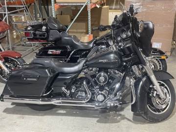 2006 HARLEY-DAVIDSON® FLHX