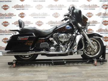 2007 HARLEY-DAVIDSON® FLHTCU