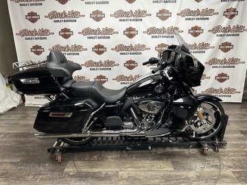 2025 HARLEY-DAVIDSON® FLHXU - STREET GLIDE® ULTRA