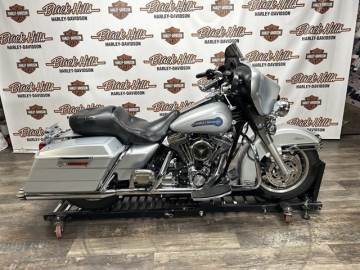 2006 HARLEY-DAVIDSON® FLHTCI - ELECTRA GLIDE® CLASSIC