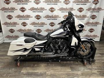 2016 HARLEY-DAVIDSON® FLHXSE - CVO™ STREET GLIDE®
