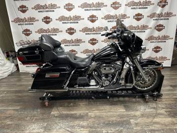 2012 HARLEY-DAVIDSON® FLHTCU - ELECTRA GLIDE® ULTRA CLASSIC