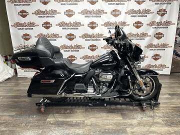 2019 HARLEY-DAVIDSON® FLHTK - ULTRA LIMITED