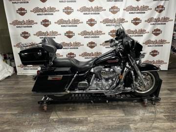 2006 HARLEY-DAVIDSON® FLHT - ELECTRA GLIDE® STANDARD