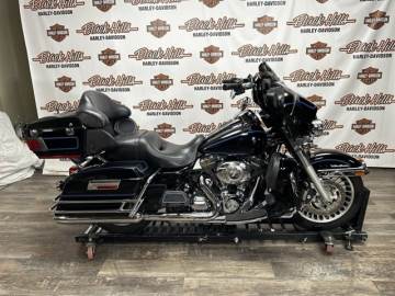 2011 HARLEY-DAVIDSON® FLHTCU - ULTRA CLASSIC® ELECTRA GLIDE®