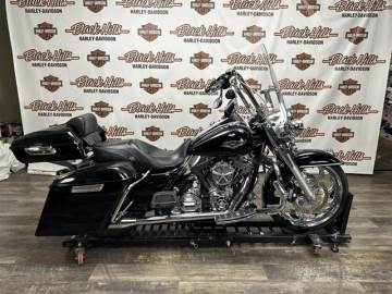 2015 HARLEY-DAVIDSON® FLHR - ROAD KING®