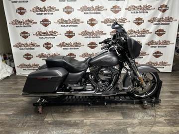 2016 HARLEY-DAVIDSON® FLHXS - STREET GLIDE® SPECIAL